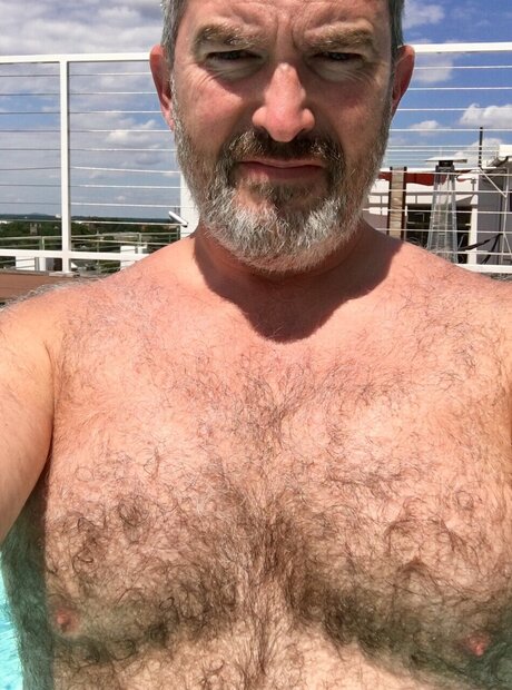 Naakte gelekte OnlyFans-foto van Mike M