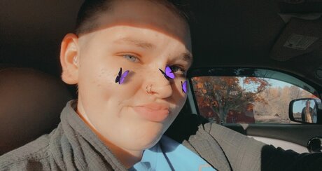 Naakte gelekte OnlyFans-foto van Sweet Sunshine