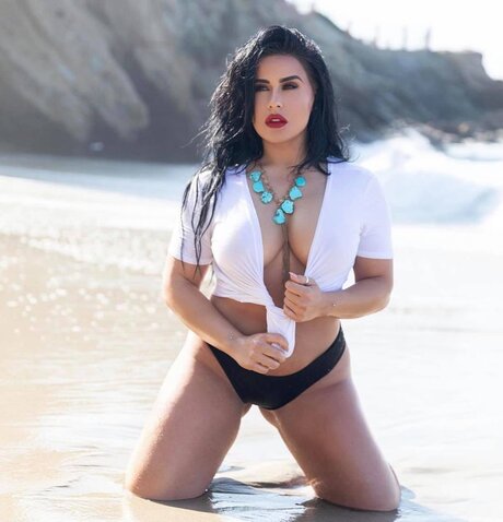 Naakte gelekte OnlyFans-foto van Kosskesh