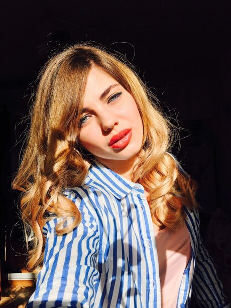 Naakte gelekte OnlyFans-foto van Cranberry