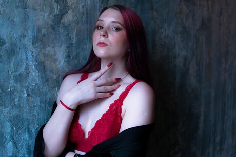 Naakte gelekte OnlyFans-foto van Elizabetty