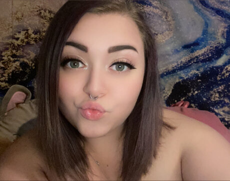 Naakte gelekte OnlyFans-foto van Courtney Nicole