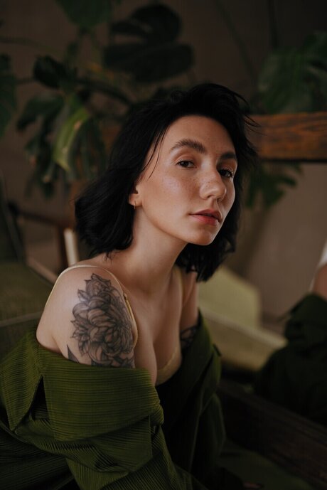 Naakte gelekte OnlyFans-foto van Gonchaya Tindala