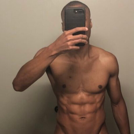 Naakte gelekte OnlyFans-foto van Derek