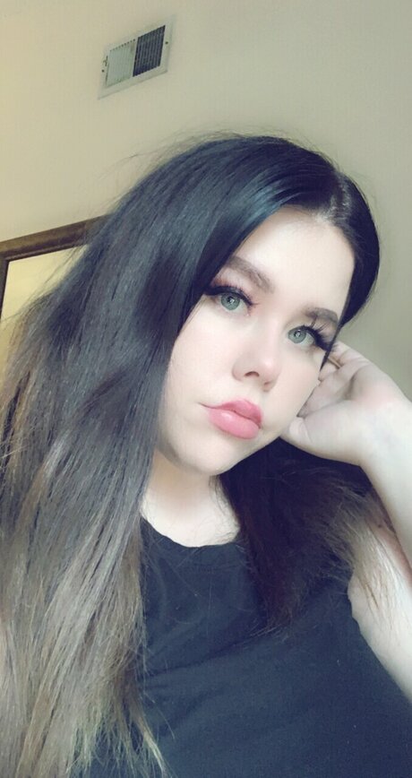Naakte gelekte OnlyFans-foto van Curvycookie