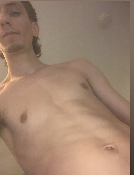 Naakte gelekte OnlyFans-foto van James