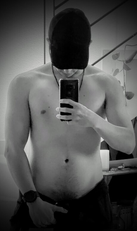Naakte gelekte OnlyFans-foto van Str8bro