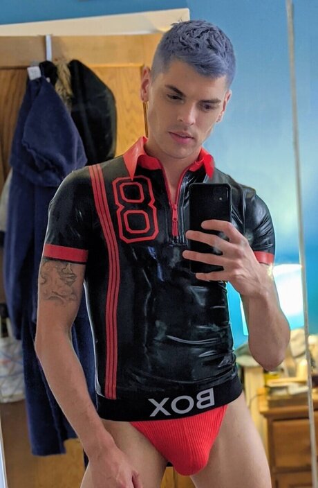 Naakte gelekte OnlyFans-foto van Ffboi92