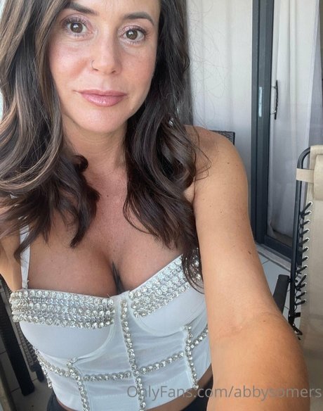 Naakte gelekte OnlyFans-foto van Abbysomers