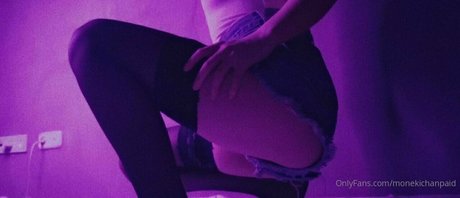 Naakte gelekte OnlyFans-foto van Moneki