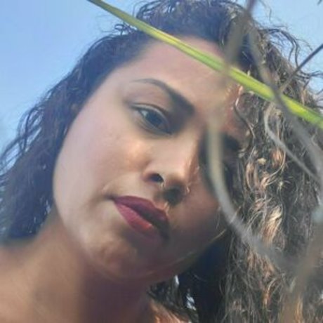 Naakte gelekte OnlyFans-foto van Tania Maduro