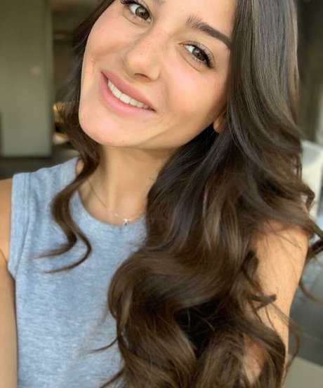 Naakte gelekte OnlyFans-foto van Elena Gusmeroli