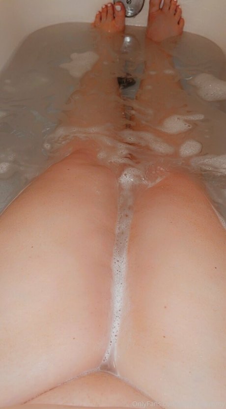 Naakte gelekte OnlyFans-foto van Fetishmommy