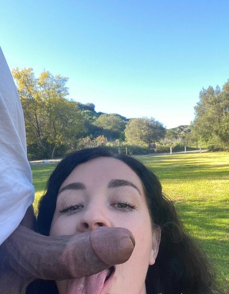 Naakte gelekte OnlyFans-foto van Londonpurpz