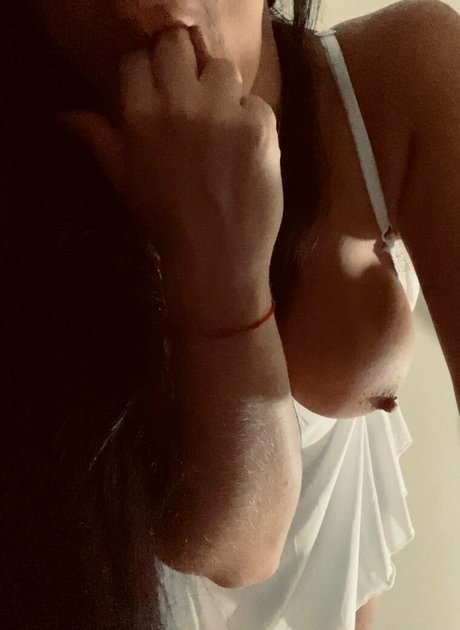 Naakte gelekte OnlyFans-foto van Thais Villas Boas
