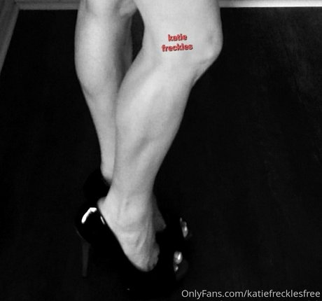Naakte gelekte OnlyFans-foto van Katiefreckles1
