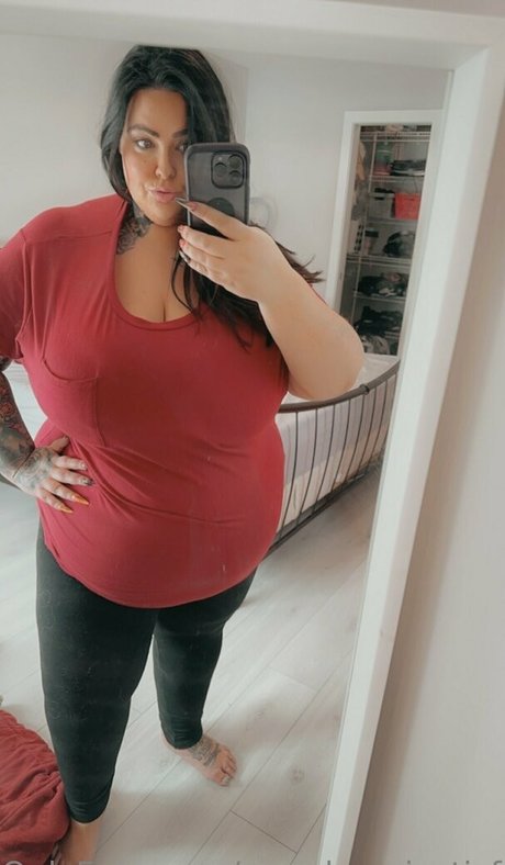 Naakte gelekte OnlyFans-foto van Mandymajesticfree