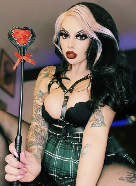 Naakte gelekte OnlyFans-foto van Spookyxpeach