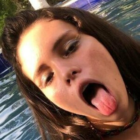 Naakte gelekte OnlyFans-foto van Alegarces666