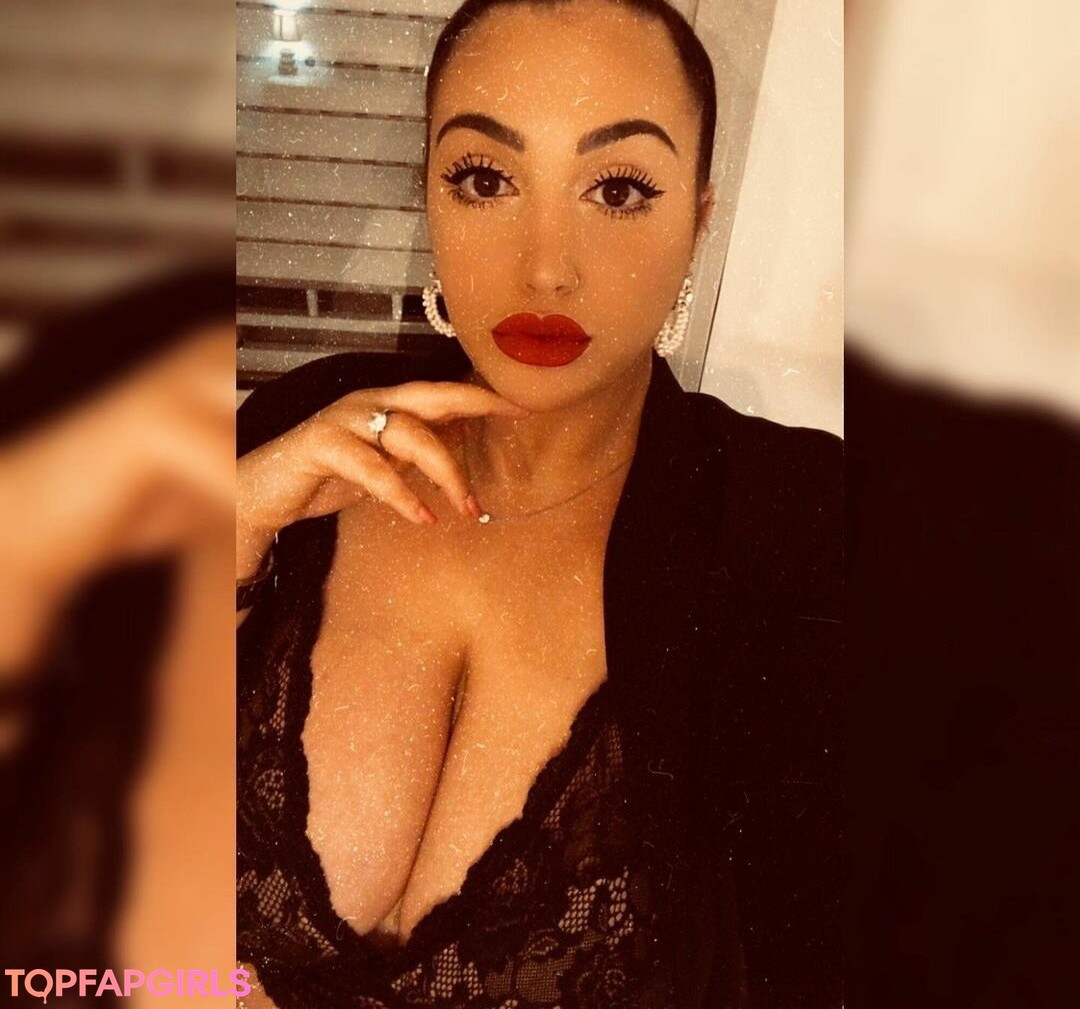 Naakte gelekte OnlyFans-foto van Alessia Barbarossa #106 Naakte gelekte OnlyFans-foto van Alessia Barbarossa #106