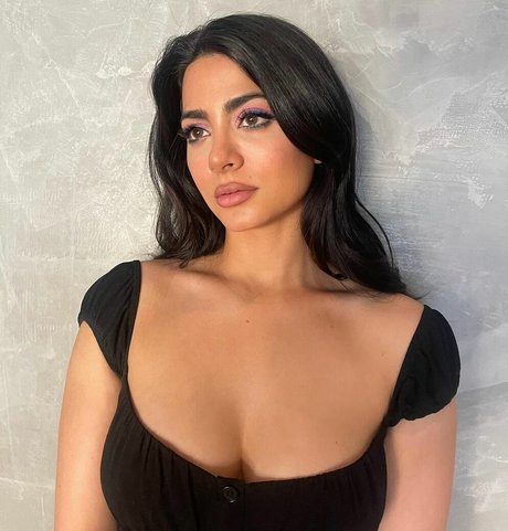 Emeraude Toubia