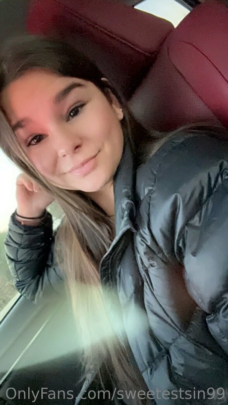 Naakte gelekte OnlyFans-foto van Sweetestsin99