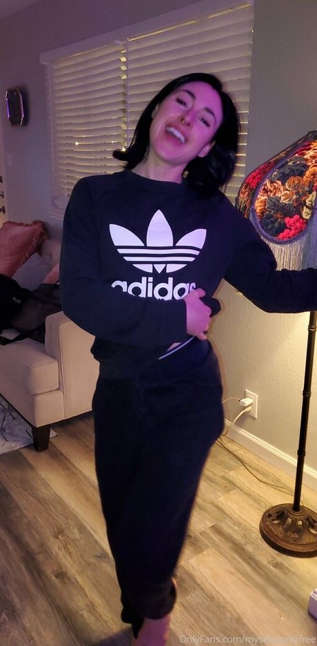 Naakte gelekte OnlyFans-foto van Mysexcoachfree