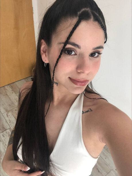 Naakte gelekte OnlyFans-foto van Alexa