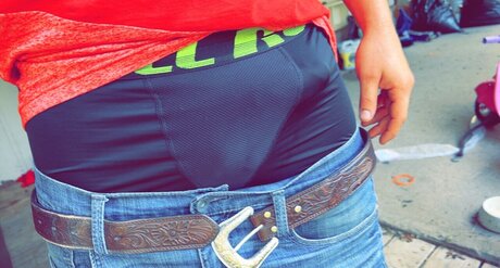Naakte gelekte OnlyFans-foto van Igiveithard420