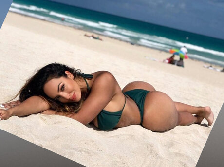 Naakte gelekte OnlyFans-foto van Melissa De La Vega