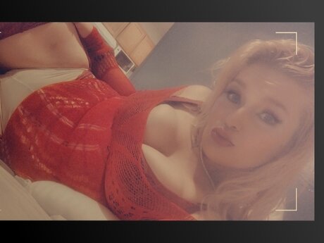 Naakte gelekte OnlyFans-foto van Cheyenne Star