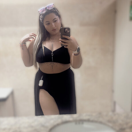 Naakte gelekte OnlyFans-foto van Foryou