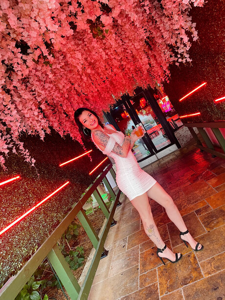Naakte gelekte OnlyFans-foto van Alexis