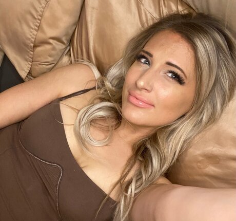 Naakte gelekte OnlyFans-foto van Cgoddess
