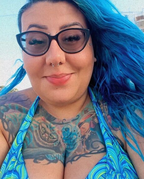 Naakte gelekte OnlyFans-foto van Baby Bunny