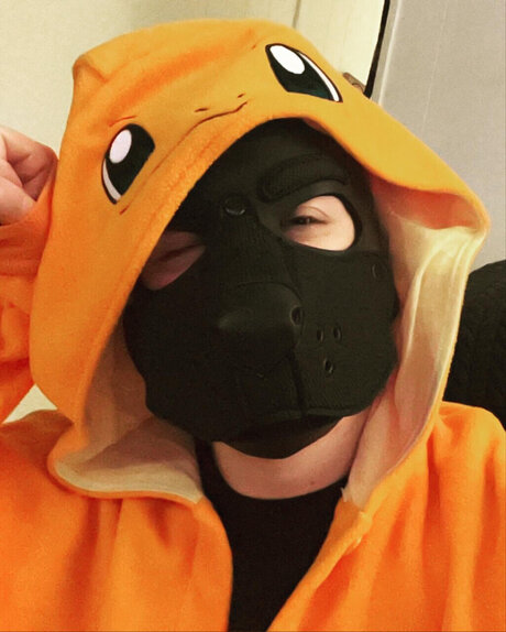 Naakte gelekte OnlyFans-foto van Aero