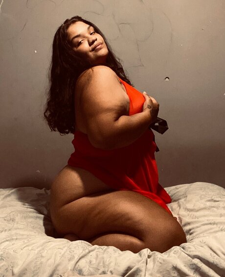 Naakte gelekte OnlyFans-foto van Highitslayla