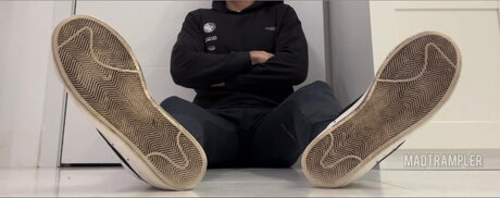 Naakte gelekte OnlyFans-foto van Madtrampler
