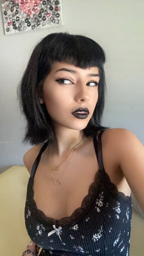 Naakte gelekte OnlyFans-foto van Ghostgirl