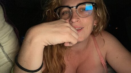 Naakte gelekte OnlyFans-foto van Kay