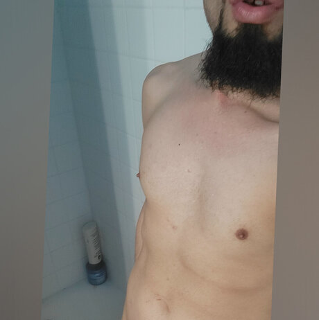 Naakte gelekte OnlyFans-foto van Papi Joe