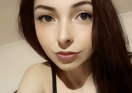Naakte gelekte OnlyFans-foto van Babykia