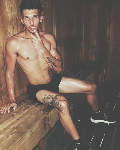 Naakte gelekte OnlyFans-foto van 4restthump