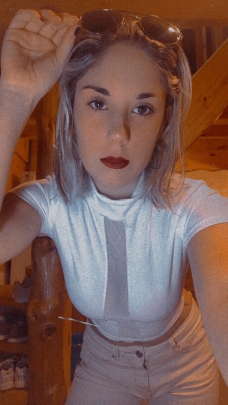 Naakte gelekte OnlyFans-foto van Melanie