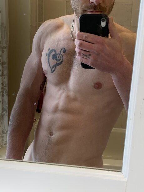 Naakte gelekte OnlyFans-foto van Seasalt