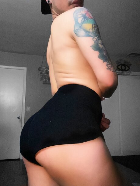 Naakte gelekte OnlyFans-foto van Therealthroatgoat