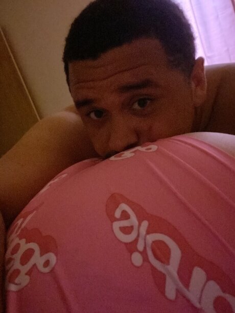 Naakte gelekte OnlyFans-foto van Igivegooddick