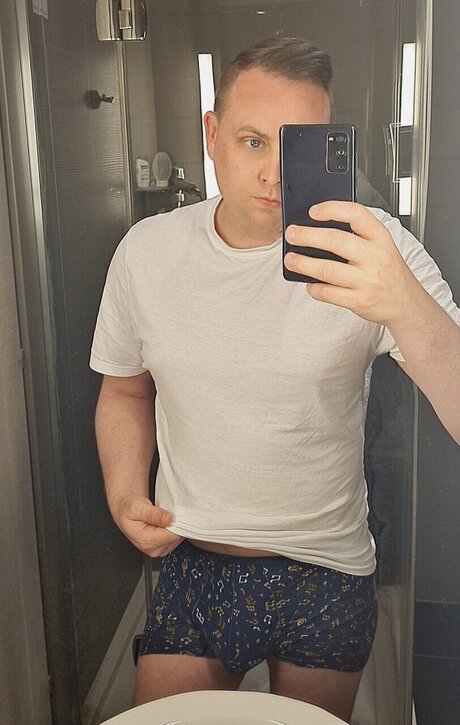 Naakte gelekte OnlyFans-foto van U3942678