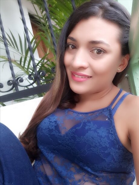 Naakte gelekte OnlyFans-foto van Jadelov