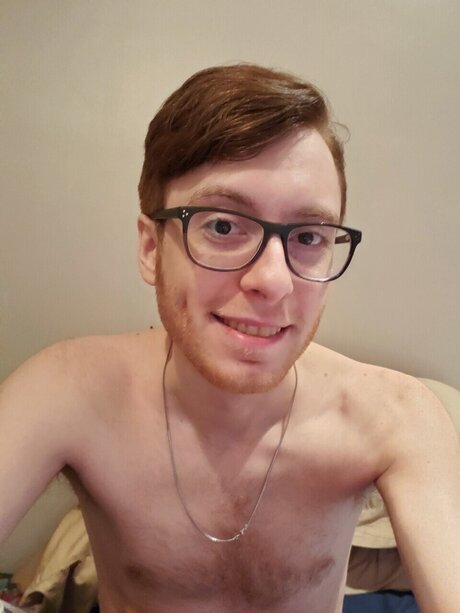 Naakte gelekte OnlyFans-foto van Davey Cockett